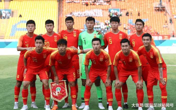 国足亚运会夺冠，荣耀背后的汗水与坚持